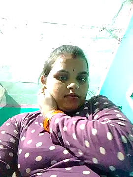 Snapshot of Monika_cuty chatting on 10.12.25 Monika cuty online show from 10.12.25