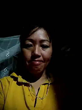 Snapshot of Yanmey chatting on 10.19.25 Yanmey online show from 10.19.25