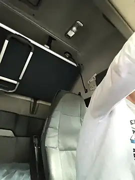 Snapshot of tt47mbt chatting on 10.11.25 tt47mbt online show from 10.11.25