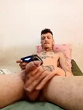 RuivoDotado24cm online show from 10.21.25