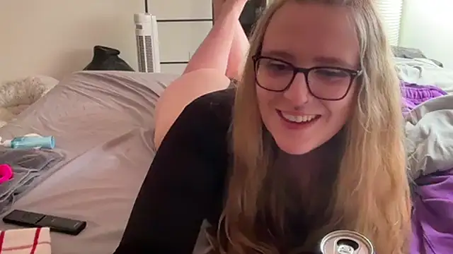 Snapshot of Pattyworld69 chatting on 10.12.25 Pattyworld69 online show from 10.12.25