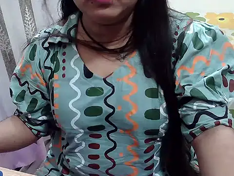 SexyRani2000 online show from 10.18.25