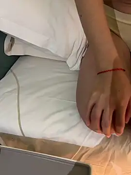 Snapshot of kkw-8546 chatting on 10.25.25 kkw-8546 online show from 10.25.25