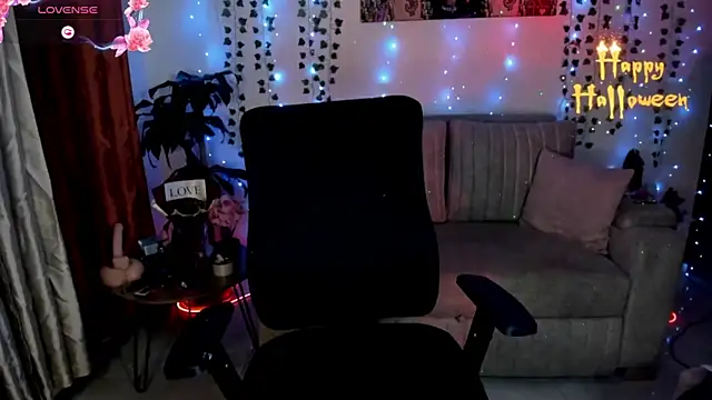 Lizz martins online show from 10.31.25