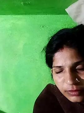 Snapshot of Karishma_cute chatting on 10.17.25 Karishma cute online show from 10.17.25