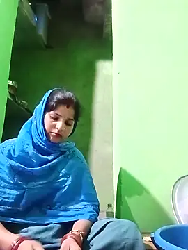 Snapshot of Karishma_cute chatting on 10.18.25 Karishma cute online show from 10.18.25