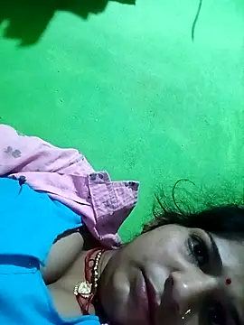 Snapshot of Karishma_cute chatting on 10.19.25 Karishma cute online show from 10.19.25