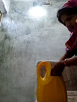 Karishma cute online show from 11.08.25