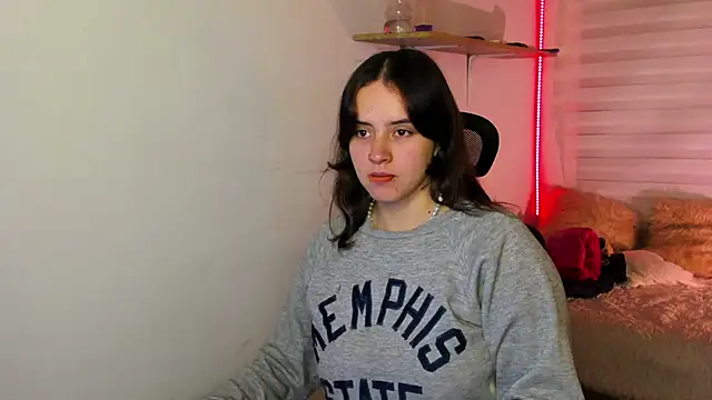 Emily Lindey online show from 11.12.25