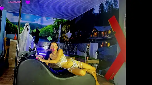 Zakura hot 25 online show from 10.17.25