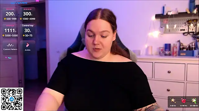 Snapshot of SummerTina chatting on 12.06.24 SummerTina online show from 12.06.24