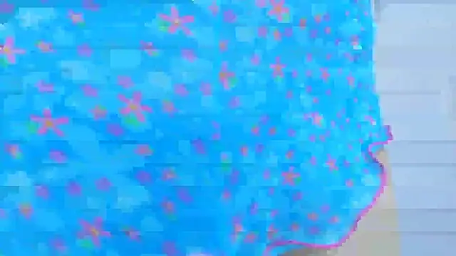 Snapshot of bellapixie chatting on 10.18.25 bellapixie online show from 10.18.25