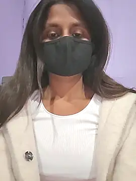 Snapshot of sneha_001 chatting on 11.18.25 sneha 001 online show from 11.18.25