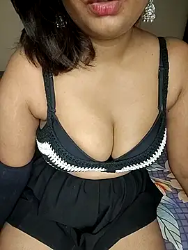 Snapshot of payal_mittal chatting on 10.17.25 payal mittal online show from 10.17.25