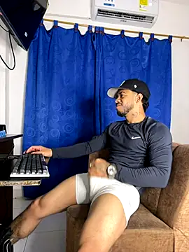 Kylian Alessandro online show from 11.02.25