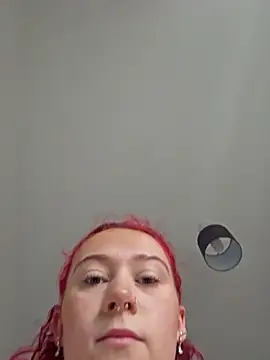 AliceThomass online show from 10.17.25