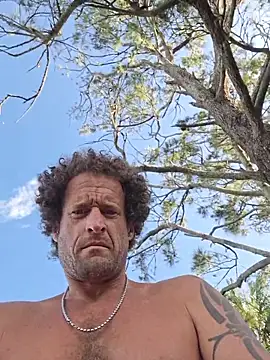 Snapshot of shainnfk chatting on 10.29.25 shainnfk online show from 10.29.25