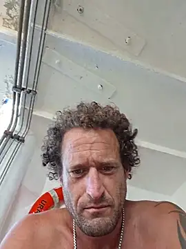 Snapshot of shainnfk chatting on 11.05.25 shainnfk online show from 11.05.25