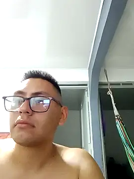 Snapshot of DariusNoir chatting on 10.20.25 DariusNoir online show from 10.20.25