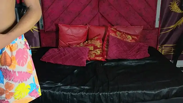 Latin Femboy13 online show from 10.18.25