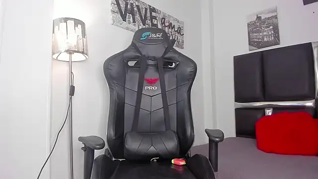 Shaira OS online show from 11.08.25