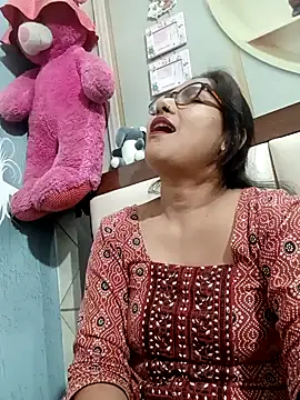 Vanshika1432 online show from 11.05.25