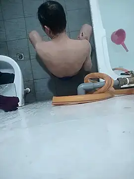 Snapshot of boy15cm1 chatting on 10.22.25 boy15cm1 online show from 10.22.25