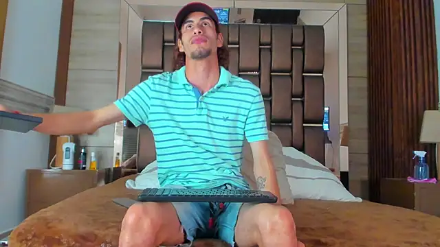 elias sn0w online show from 10.31.25