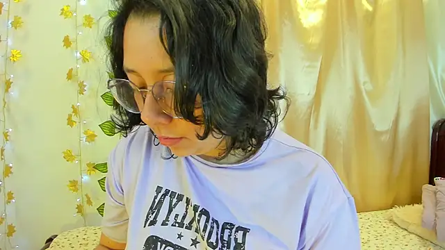 Milie yue online show from 12.05.25