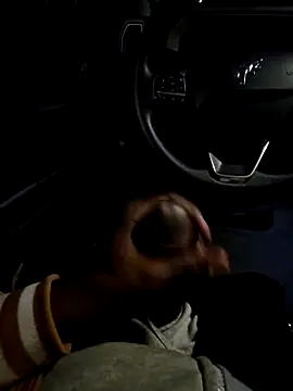 Snapshot of TheNutCrakker chatting on 11.15.25 TheNutCrakker online show from 11.15.25