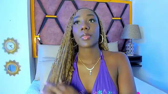 BritneyWalkers online show from 11.22.25