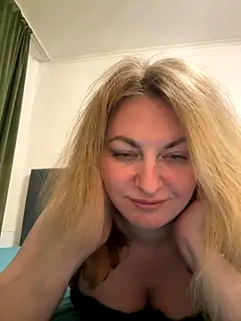 Amelia-Diamond online show from 11.26.25