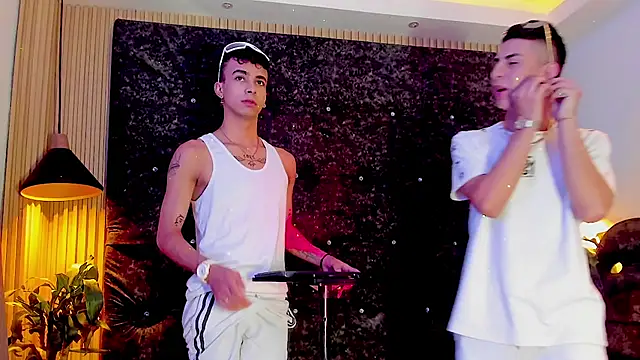 the fenix boy online show from 10.25.25