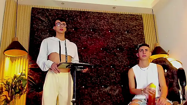 the fenix boy online show from 10.26.25