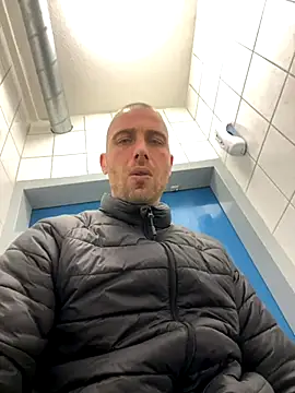 Rotteei1 online show from 11.11.25