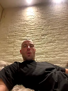 Rotteei1 online show from 11.30.25