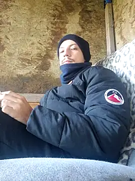 bbyxklaus online show from 11.18.25