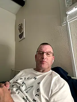 awbboss1 online show from 10.19.25
