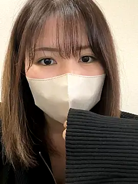 Snapshot of Rui_87 chatting on 10.25.25 Rui 87 online show from 10.25.25