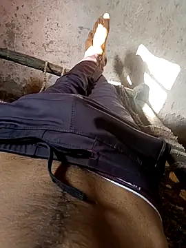 Snapshot of Saddam2332 chatting on 11.08.25 Saddam2332 online show from 11.08.25