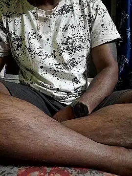 Snapshot of bindasbruno chatting on 10.29.25 bindasbruno online show from 10.29.25