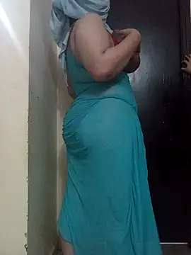 Snapshot of sirina11 chatting on 11.08.25 sirina11 online show from 11.08.25