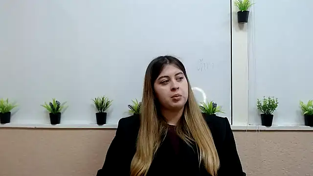 Amber  Glow online show from 10.21.25