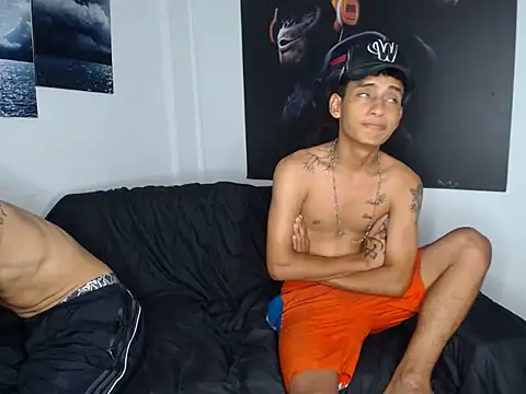 Snapshot of jfkpussy chatting on 11.29.25 jfkpussy online show from 11.29.25