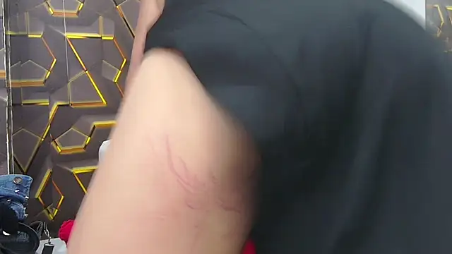 Snapshot of ashely_7 chatting on 10.31.25 ashely 7 online show from 10.31.25