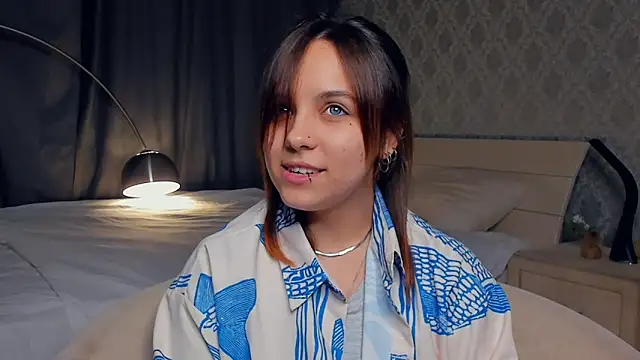 Snapshot of BillyeKombe chatting on 10.25.25 BillyeKombe online show from 10.25.25