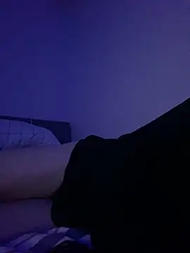 Snapshot of Jungbulle17c98 chatting on 10.21.25 Jungbulle17c98 online show from 10.21.25