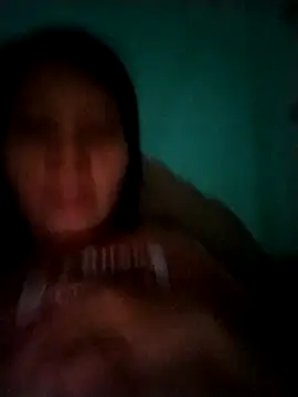 Lily Queen18 online show from 10.21.25