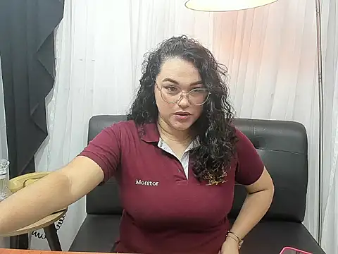 Snapshot of mira_cherry02 chatting on 10.24.25 mira cherry02 online show from 10.24.25