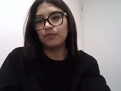 Snapshot of an40m chatting on 10.23.25 an40m online show from 10.23.25
